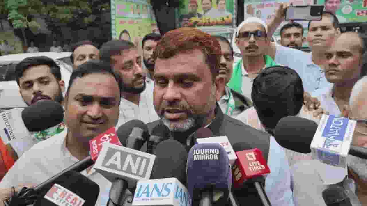 लालू प्रसाद के घर में नहीं मिली एंट्री, निराश होकर लौटे अख्तरुल ईमान Akhtarul Iman