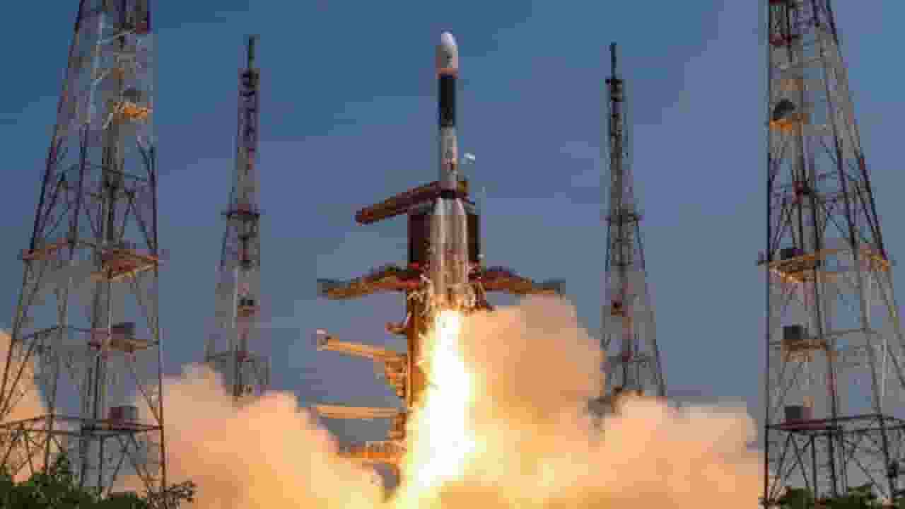 एंट्रिक्स देवास मामला: ISRO के दो पूर्व अधिकारी के खिलाफ जांच के आदेश representational image। Photo Credit: PTI