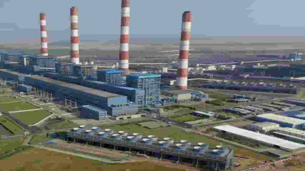 बिहार में अदाणी को मिले प्रोजेक्ट को लेकर हंगामा क्यों है बरपा? bhagalpur adani power plant controversy