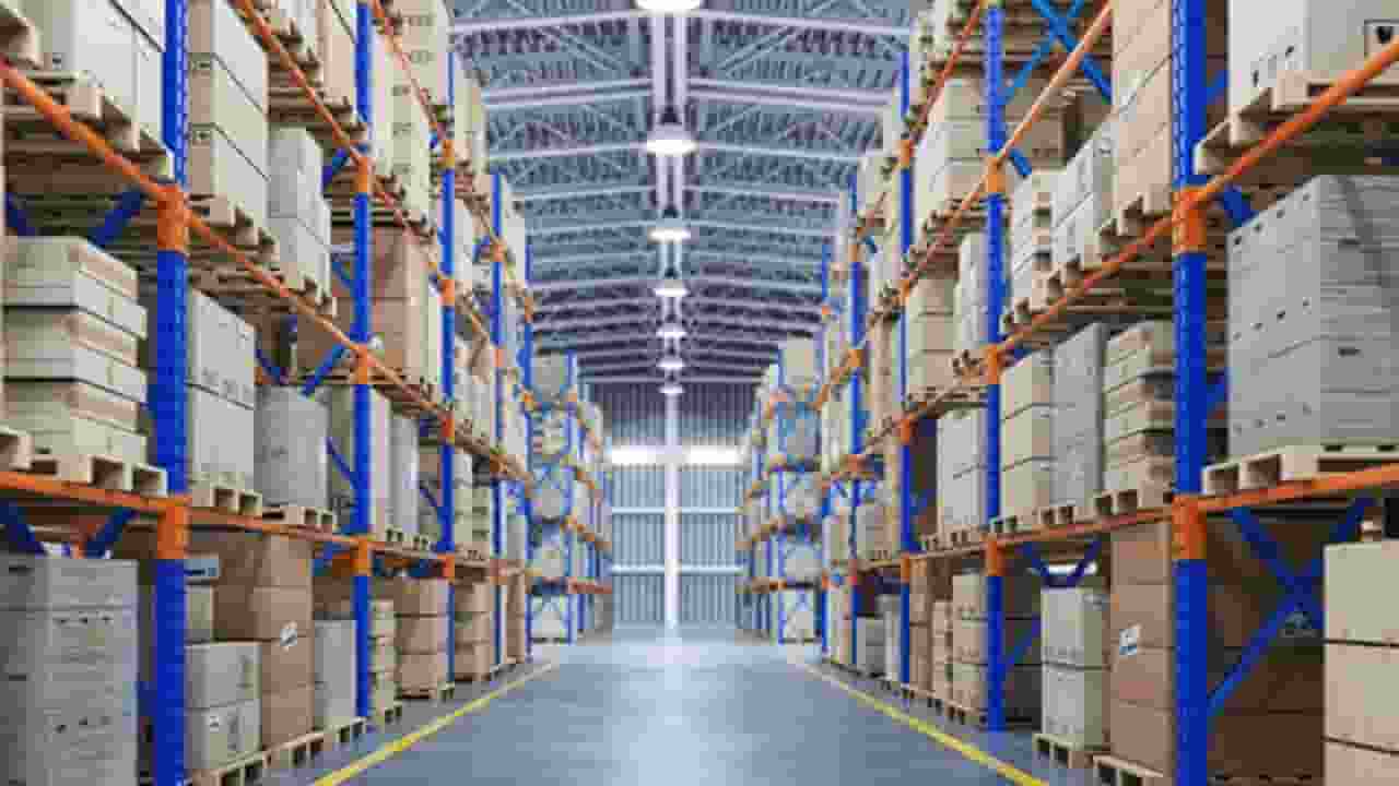 फ्लिपकार्ट-अमेजन के वेयर हाउस में नकली सामान, TN से दिल्ली तक रेड Warehouse