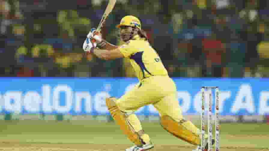 IPL में 4 साल और खेलेंगे धोनी? साथी खिलाड़ी का बड़ा खुलासा Dhoni IPL