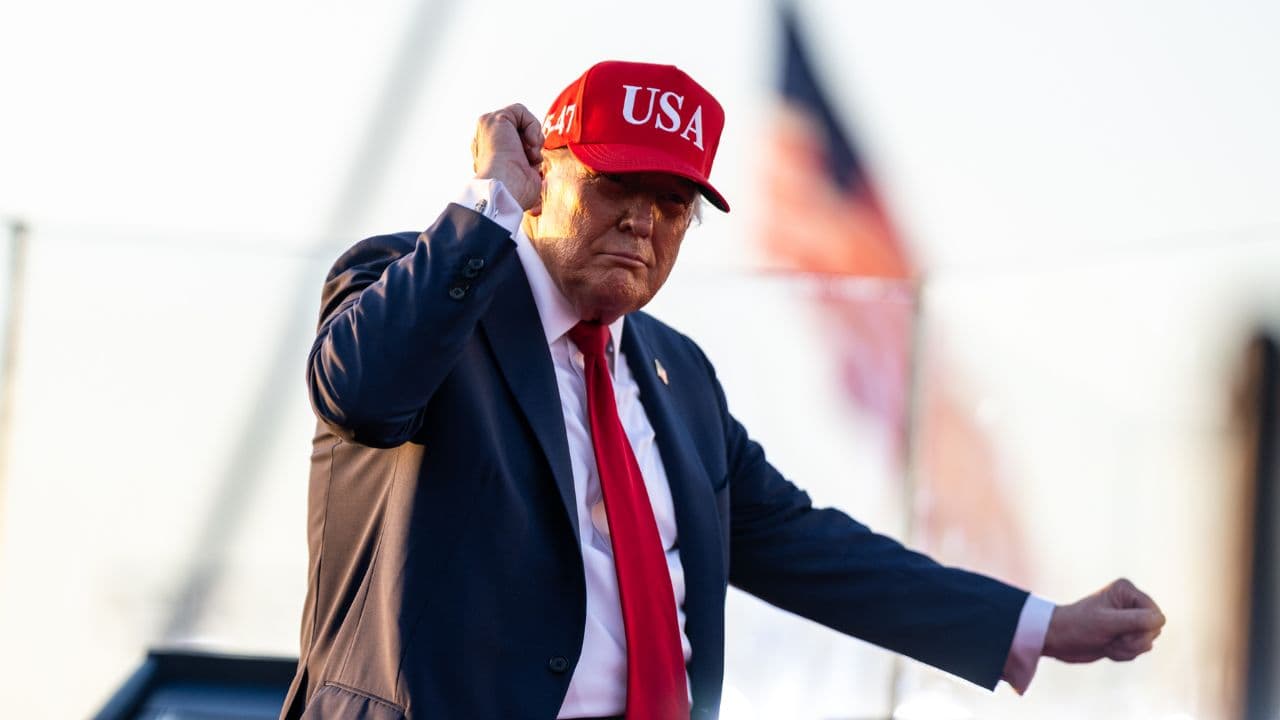 ट्रम्प की सुरक्षा में फेल अमेरिकी सेना? गोल्फ कोर्स पर दिखा एयरक्राफ्ट Donald Trump