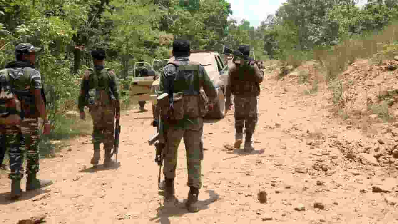 कभी मुठभेड़, कभी IED ब्लास्ट में मरते जवान, कितना कम हुआ नक्सलवाद? Chhattisgarh Security Forces