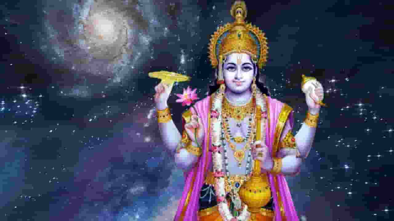 एकादशी पूजा के लिए अभिजीत मुहूर्त को इसलिए कहा जाता है सबसे उत्तम Image of Bhagwan Vishnu