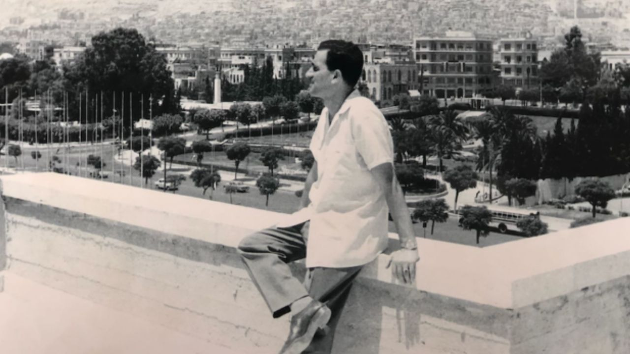 कहानी इजरायल के सबसे शातिर जासूस की, जिसने सीरिया को हिला दिया Photo of Israeli spy Eli Cohen in Syria