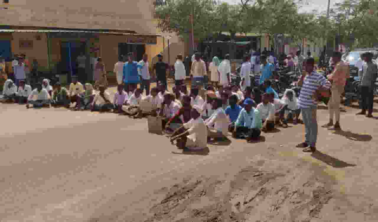 क्या है फार्मा विलेज प्रोजेक्ट विवाद? किसानों को सता रहा इस बात का डर Telangana pharma protest turns violent