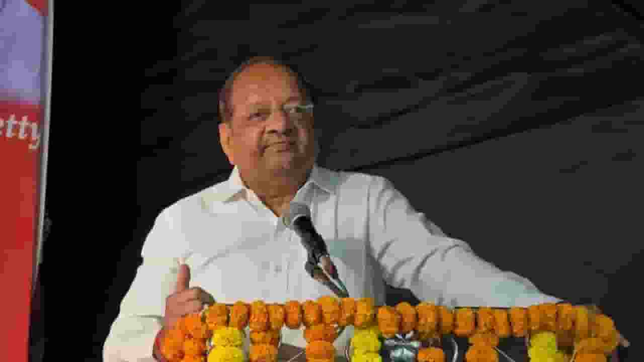 BJP का ही गेम बिगाड़ेंगे गोपाल शेट्टी? टिकट न मिलने पर कर दी बगावत Gopal Shetty