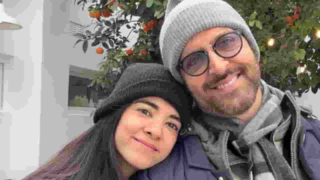 ऋतिक को डेट करने के लिए ट्रोल होती हैं सबा आजाद, हेटर्स को दिया जवाब Hrithik roshan and Saba Azad