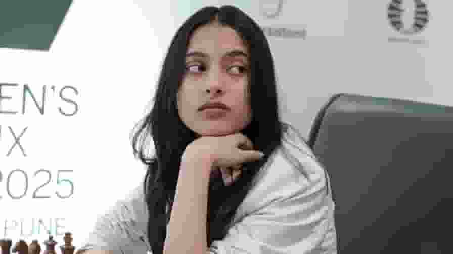 वर्ल्ड नंबर-1 को हराने पर पीएम मोदी ने दी बधाई, कौन हैं दिव्या देशमुख? Divya Deshmukh