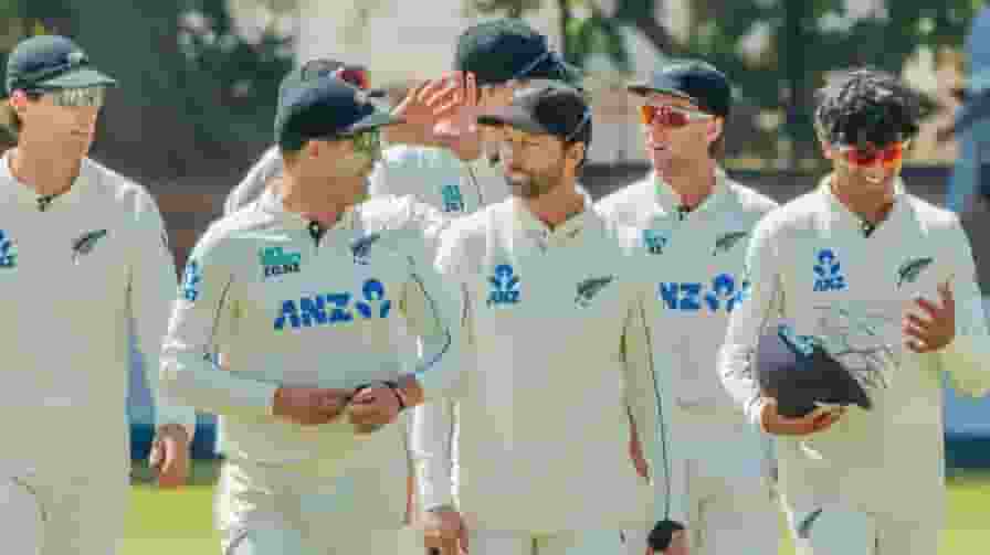 टेस्ट क्रिकेट में सबसे बड़ी जीत... न्यूजीलैंड ने जिम्बाब्वे को रौंदा New Zealand Cricket Team