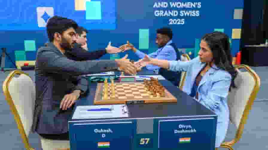 'तुम्हें हिंदी आती है,' जब गुकेश की ट्रांसलेटर बनीं दिव्या D Gukesh Divya Deshmukh