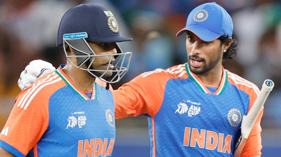 IND vs PAK: टीम इंडिया ने पाकिस्तान को चटाई धूल, 7 विकेट से रौंदा Suryakumar Yadav Tilak Varma