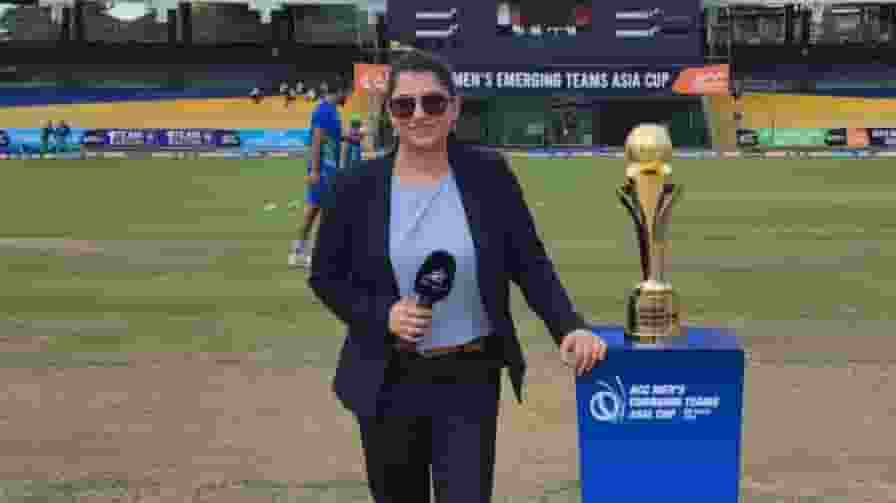 पाकिस्तानी कॉमेंटेटर ने 'आजाद कश्मीर' का किया जिक्र, मचा बवाल Sana Mir