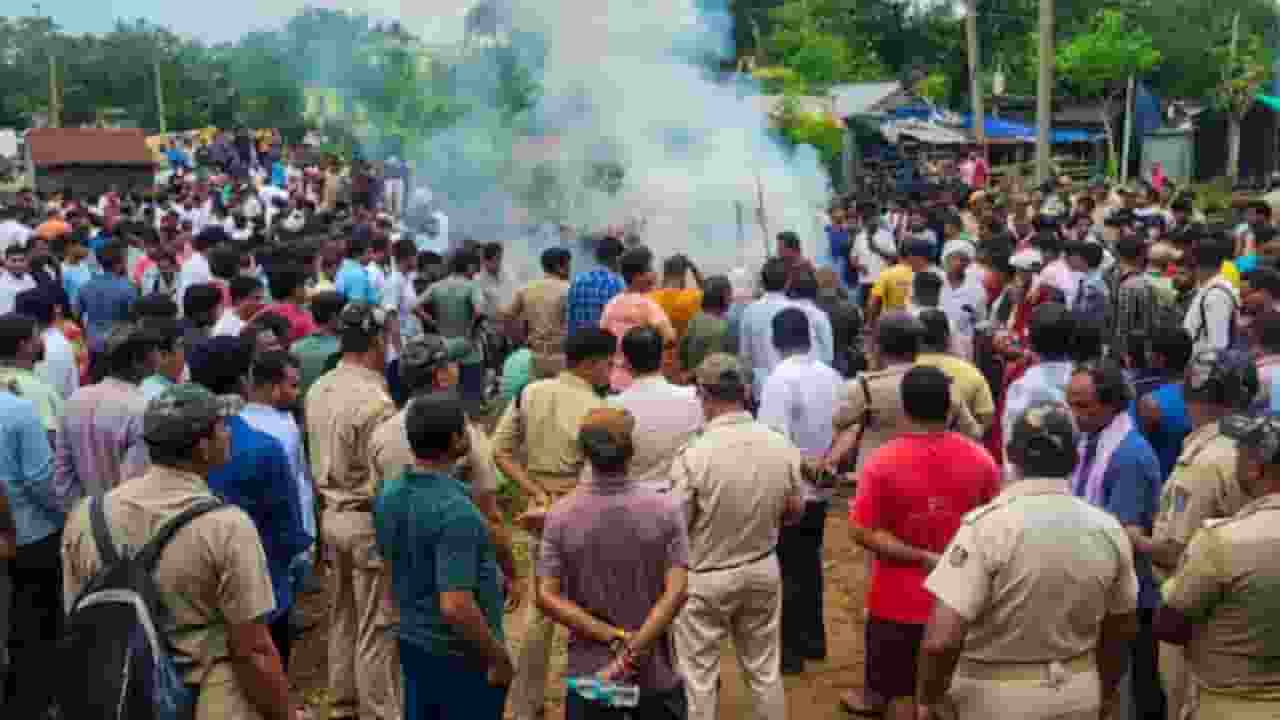 ओडिशा: पुरी में 3 युवकों ने 15 साल की युवती को लगाई आग, एम्स में भर्ती puri girl fire