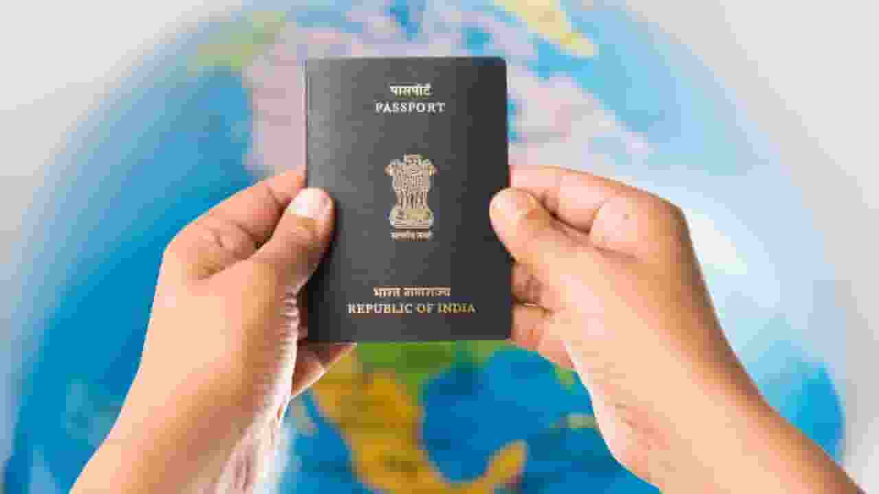 दुनिया में किस देश का पासपोर्ट सबसे शक्तिशाली? भारत को लगा झटका Henley Passport Index 2025