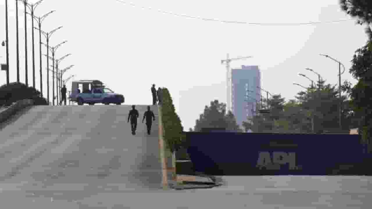 इस्लामाबाद सील, सड़कें-इंटरनेट बंद; पाकिस्तान में हो क्या रहा है? islamabad protest