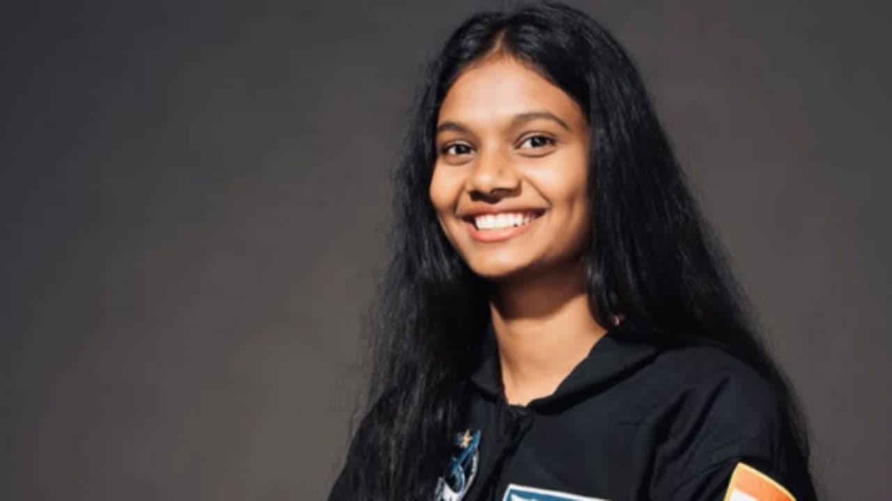 23 साल की उम्र में स्पेस मिशन के लिए चयन, कौन हैं जाह्नवी डांगेती? Image of Jahnavi Dangeti