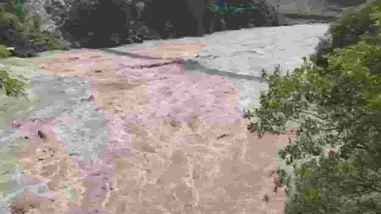 पाकिस्तान पर भारत का 'वाटर बम' से हमला! बिन बताए पानी छोड़कर दिया चकमा Jhelum river