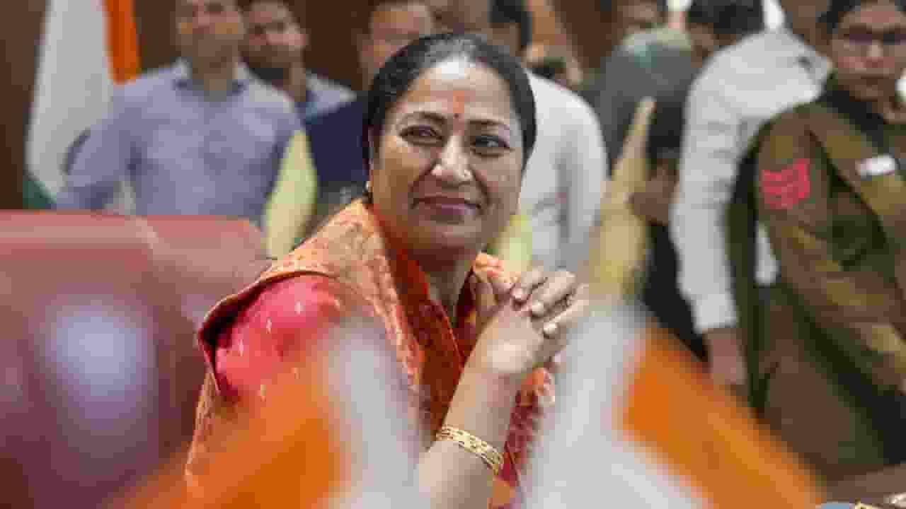 आयुष्मान स्कीम और CAG रिपोर्ट, रेखा कैबिनेट की पहली बैठक में क्या हुआ
rekha gupta