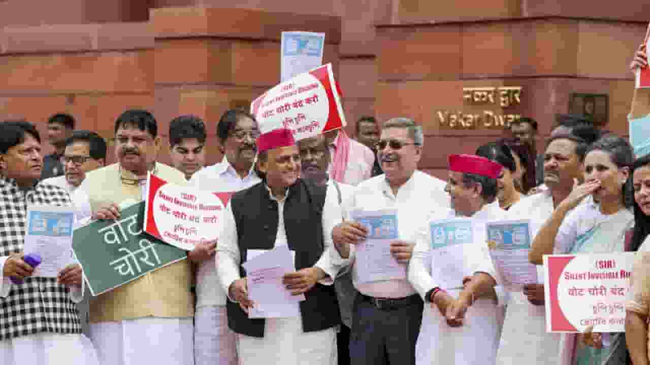 'एफिडेविट दिए पर कार्रवाई नहीं हुई', चुनाव आयोग को क्या बोला विपक्ष? Representational Image । Photo Credit: PTI