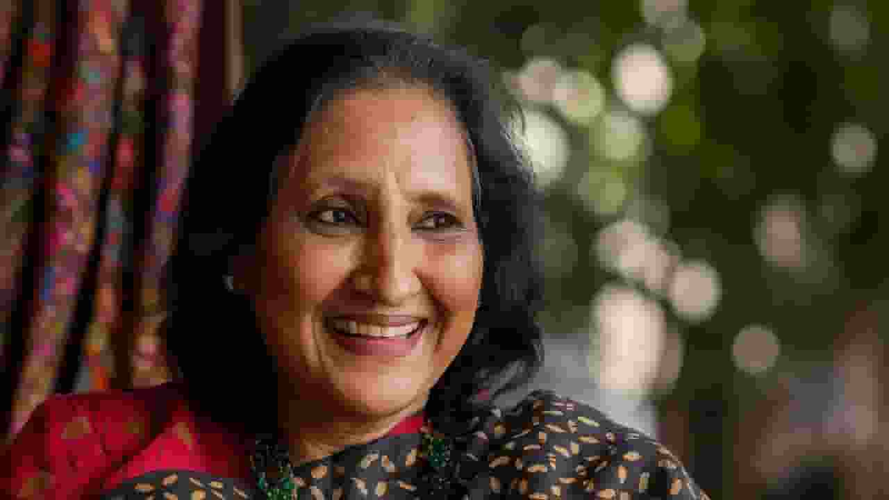 रेखा झुनझुनवाला ने समय बेच दिए नजारा के शेयर, बचाए 334 करोड़ रुपये Rekha Jhunjhunwala : Photo Credit: AI Generated