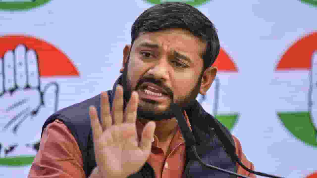 कन्हैया के जाने के बाद मंदिर की सफाई, BJP-कांग्रेस में छिड़ी जंग kanhaiya kumar