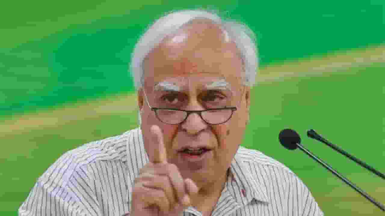 क्या बिखर रहा विपक्षी गठबंधन ‘इंडिया’? कपिल सिब्बल ने दे डाली अपनी राय Kapil Sibal on INDIA Bloc