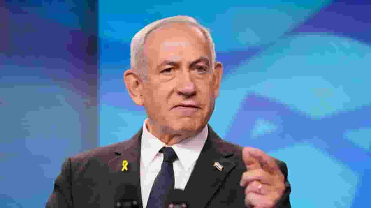 Israeli lawmakers vote favour of dissolved Knesset bill
