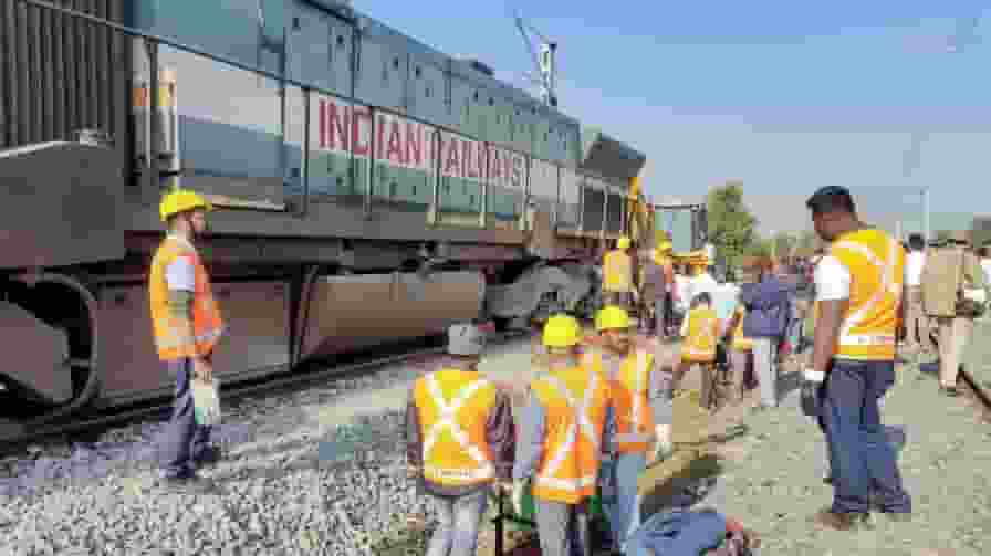 100m of 25000 volt overhead railway wire stolen