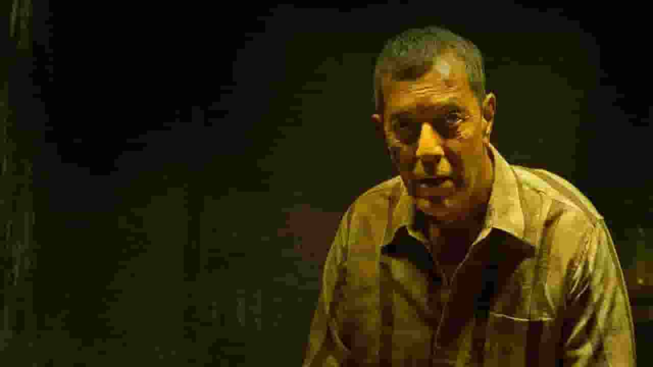 Khauf Review: ना कोई चीखा, ना चिल्लाया, फिर भी मन में रह गया 'खौफ' khauf actor pankaj kapoor