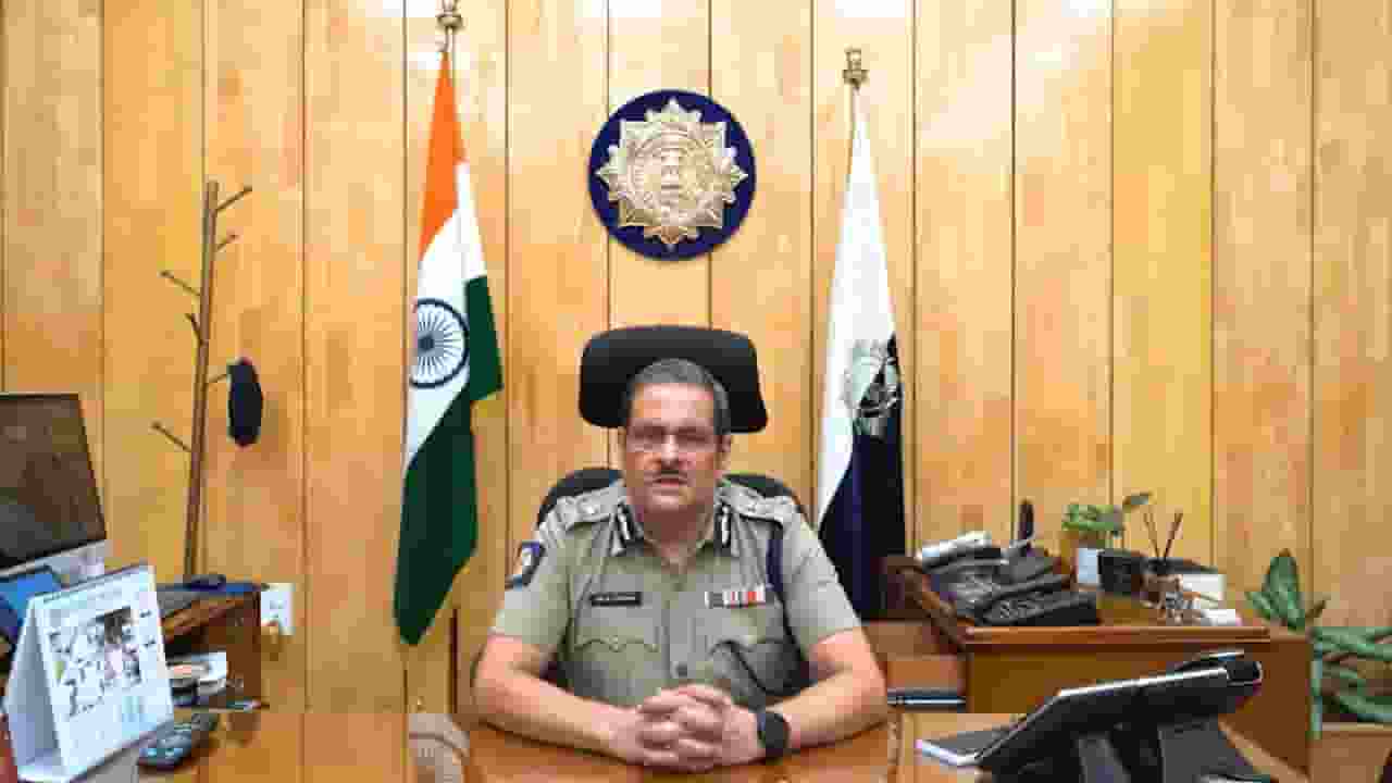 कोलकाता पुलिस ने SIT गठित की, 5 अधिकारी गैंगरेप केस की करेंगे जांच Kolkata rape case