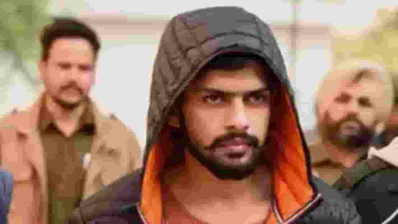 आर्म्स ऐक्ट मामले में मोहाली कोर्ट से लॉरेन्स बिश्नोई सहित चार बरी लॉरेंस बिश्नोई । Photo Credit: PTI