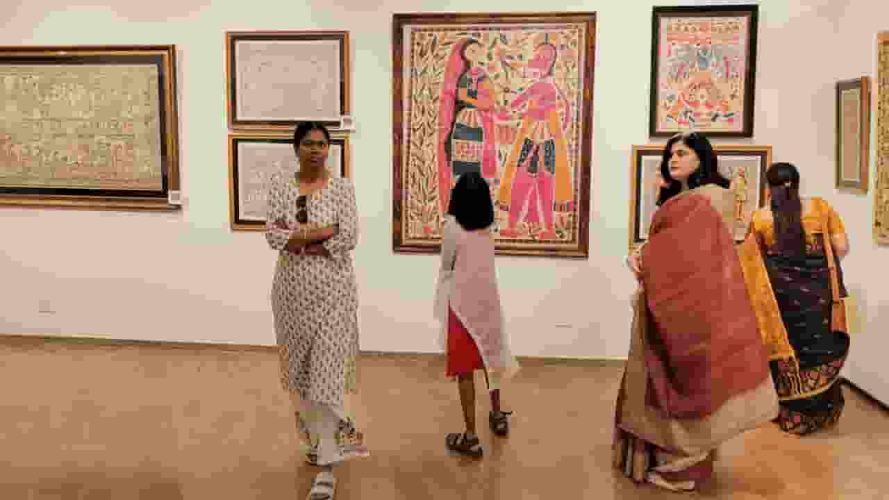 बिहार से दुनिया क्या खरीदती है? 10 चीजें जिनसे बदल रही राज्य की तस्वीर Madhubani Paiting