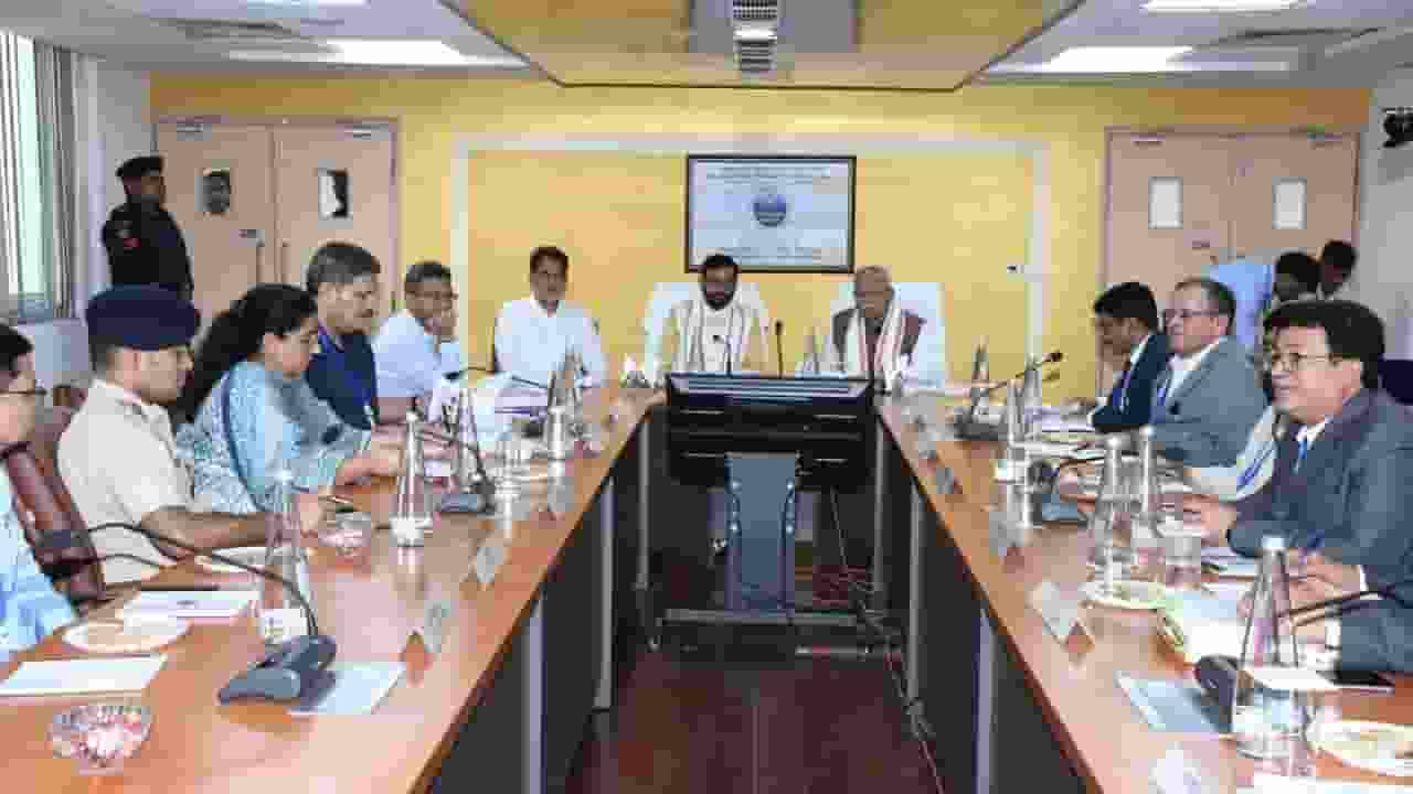 खट्टर और सैनी ने किया अण विद्युत परियोजना का दौरा, कहा- सपना पूरा होगा Manohar Lal Khattar and Nayab singh Saini । Photo Credit: Khabargaon