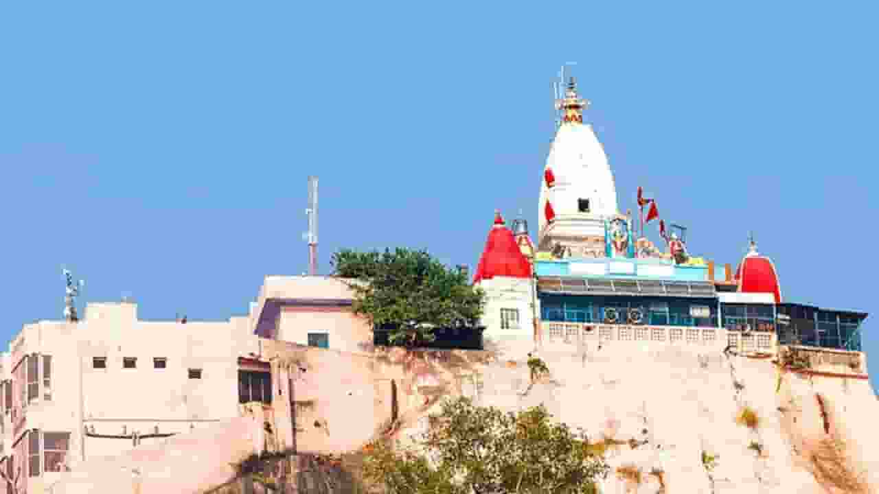 हरिद्वार: मनसा देवी मंदिर में मची भगदड़, 8 की मौत, कई घायल Mansa Devi Mandir
