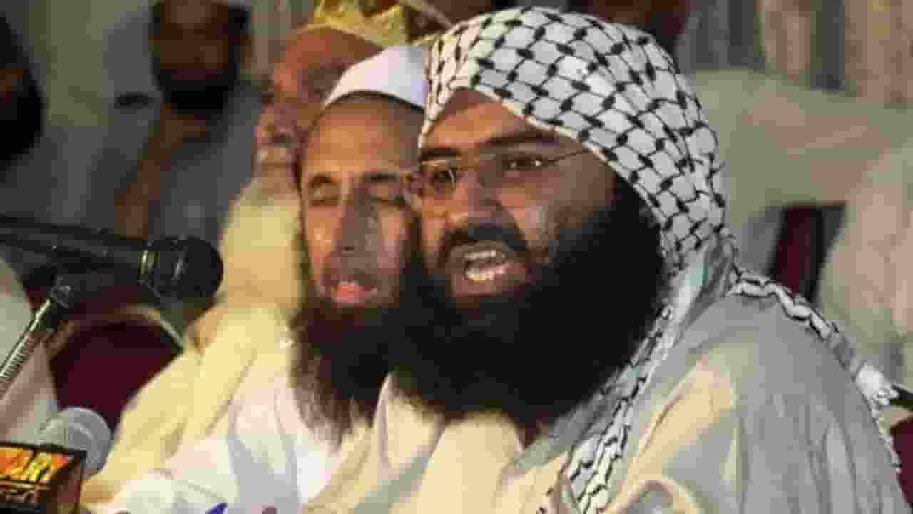 मसूद अजहर का परिवार तबाह, 10 की मौत, 4 सहयोगी ढेर Masood Azhar