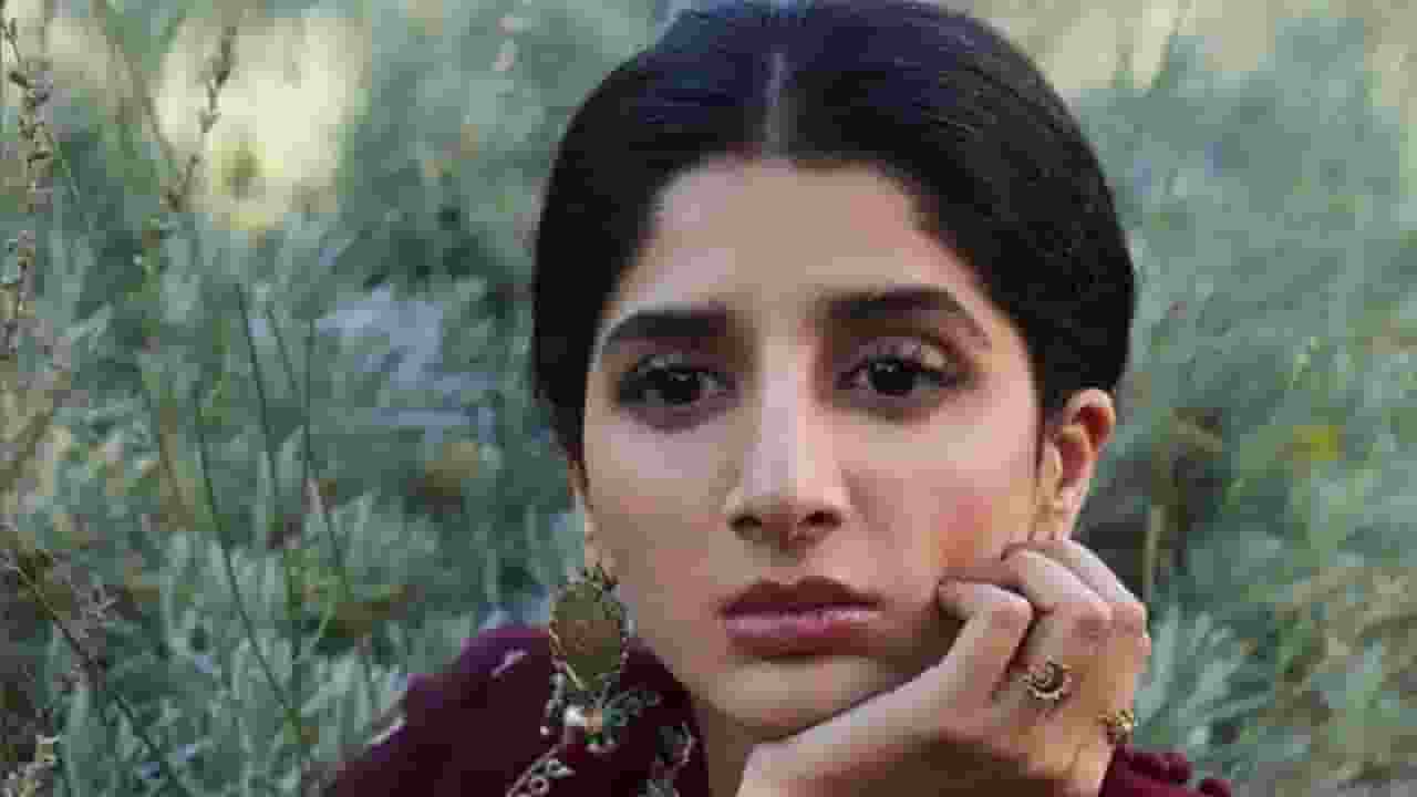 215 लड़कियों को पीछे छोड़ कैसे मावरा होकेन को मिली 'सनम तेरी कसम' Mawra Hocane