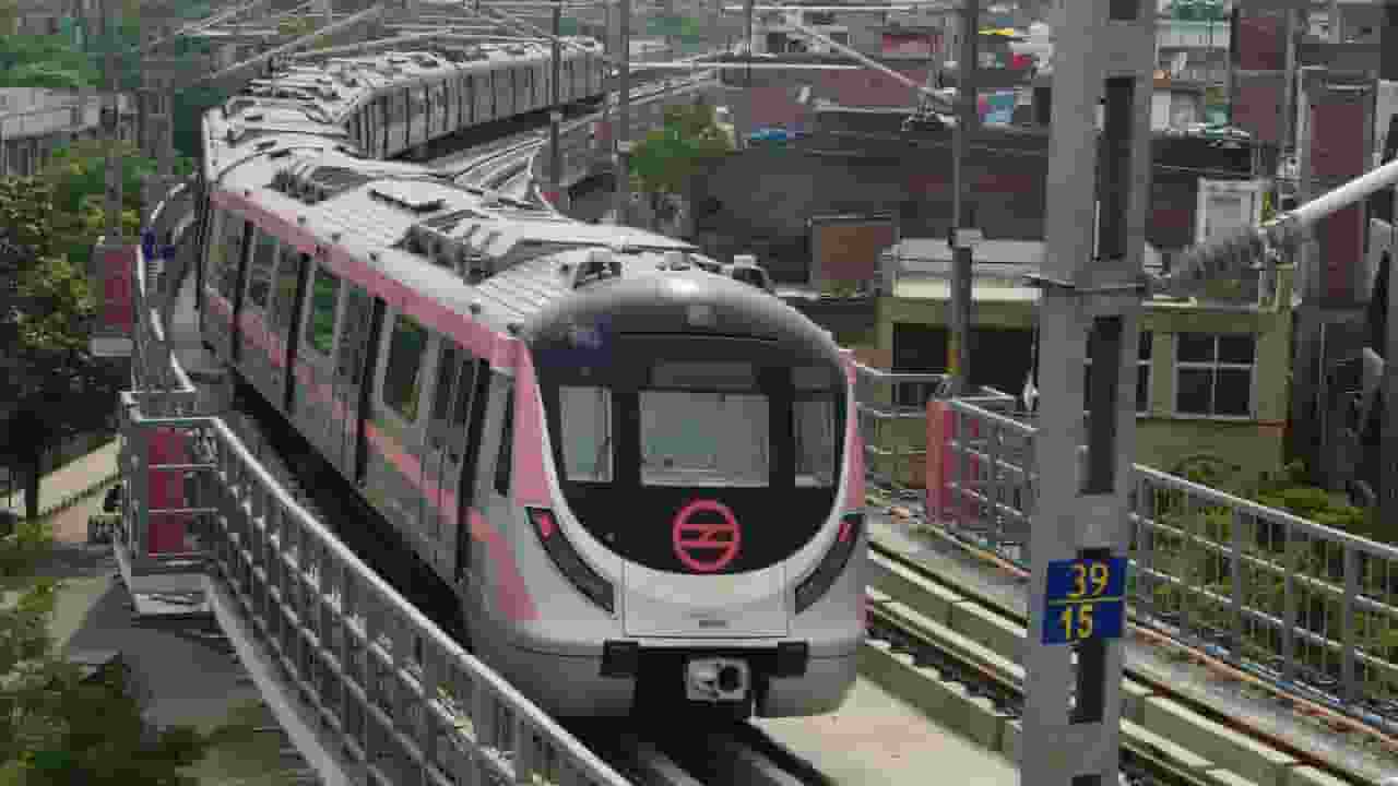 दिल्ली मेट्रो ने बढ़ाया किराया, अब कितने की मिलेगी 10, 20 वाली टिकट? delhi metro
