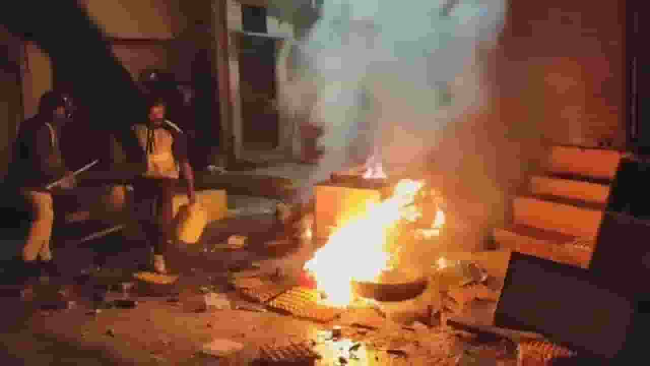 भारत की जीत का जश्न मना रहे लोगों पर पत्थरबाजी, दो गुटों में झड़प India winner champions trophy