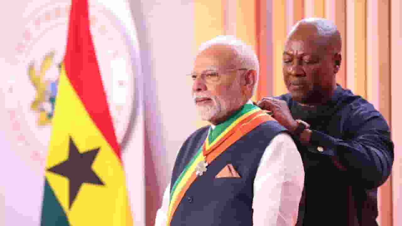 PM मोदी घाना के सर्वोच्च सम्मान से सम्मानित, 4 MoU पर हुए साइन pm modi ghana