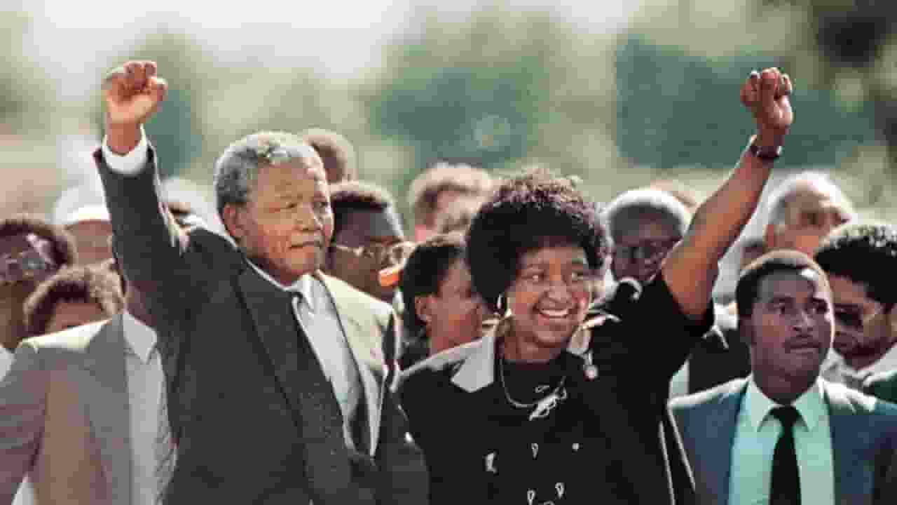 कैसे नेल्सन मंडेला ने दिलाई थी अफ्रीका को रंगभेद से आजादी? Nelson Mandela
