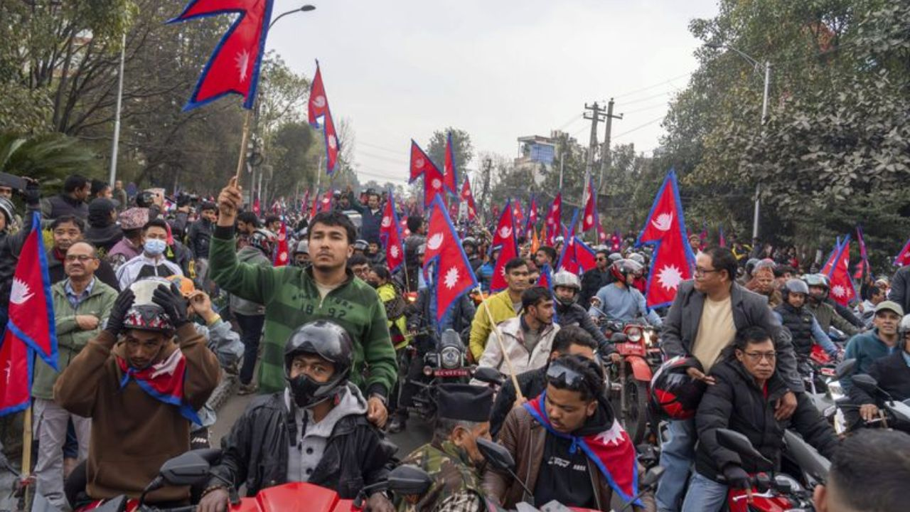 Gen Z और नेपाल का लोकतांत्रिक भविष्य, कितनी बदलेगी तस्वीर? nepal protest