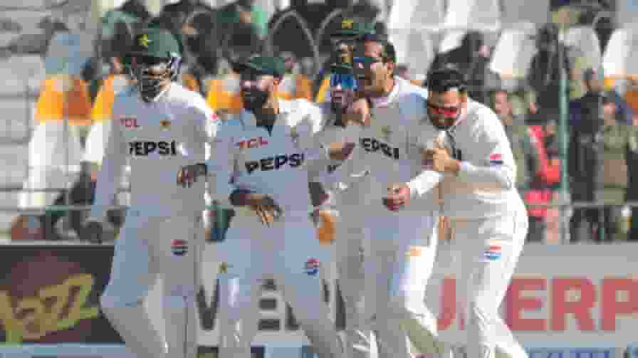 38 साल के नोमान अली ने ली हैट्रिक, बदल दिया पाकिस्तान का टेस्ट इतिहास Noman Ali