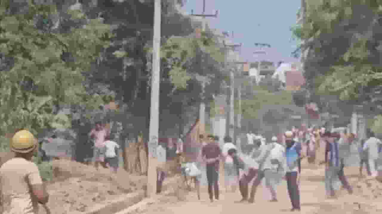 नूंह में पुलिस टीम पर हमला, पथराव और फायरिंग; 13 गिरफ्तार Nuh News.