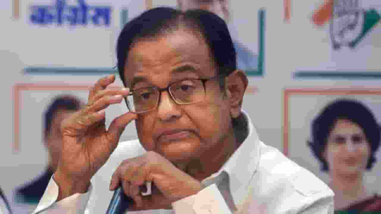 एयरसेल मैक्सिस केस में चिदंबरम को राहत, ED को नोटिस जारी p chidambaram
