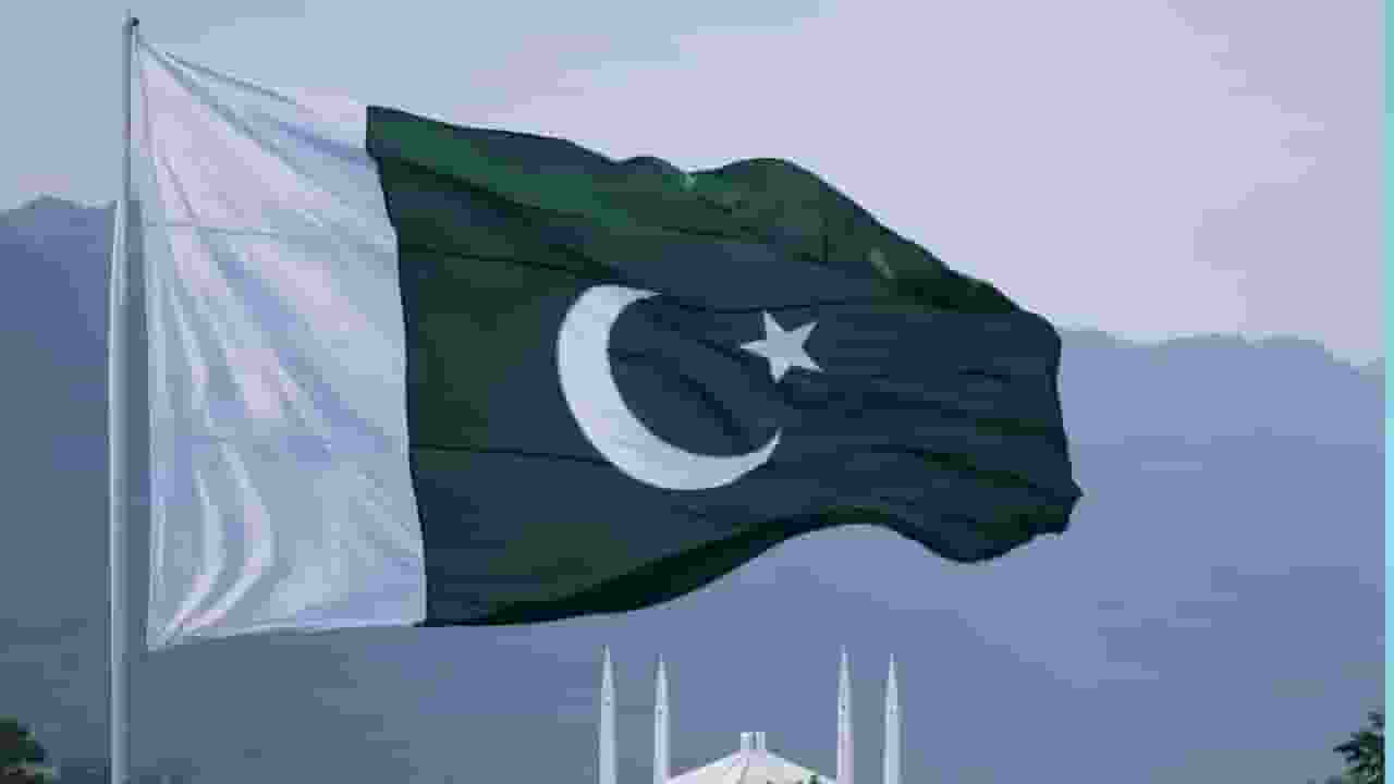 pakistan flag