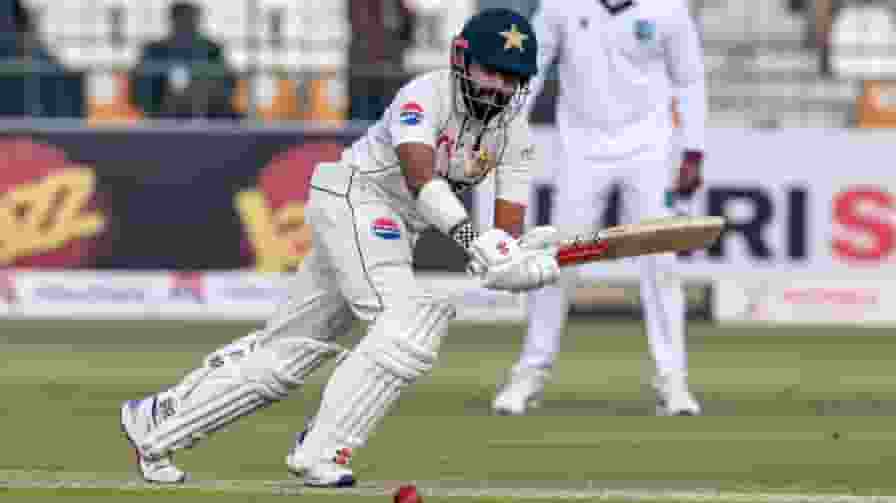 घर में शर्मसार हुआ पाकिस्तान, वेस्टइंडीज ने मुल्तान टेस्ट में रौंदा Saud Shakeel