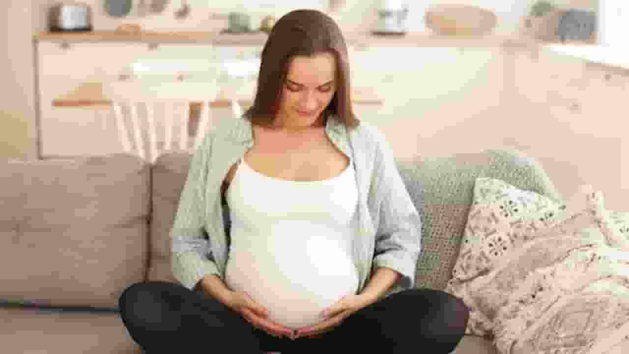 क्या प्रेग्नेंसी में पैरासिटामोल लेने से बच्चों को हो सकता है ऑटिज्म?
pregnant women