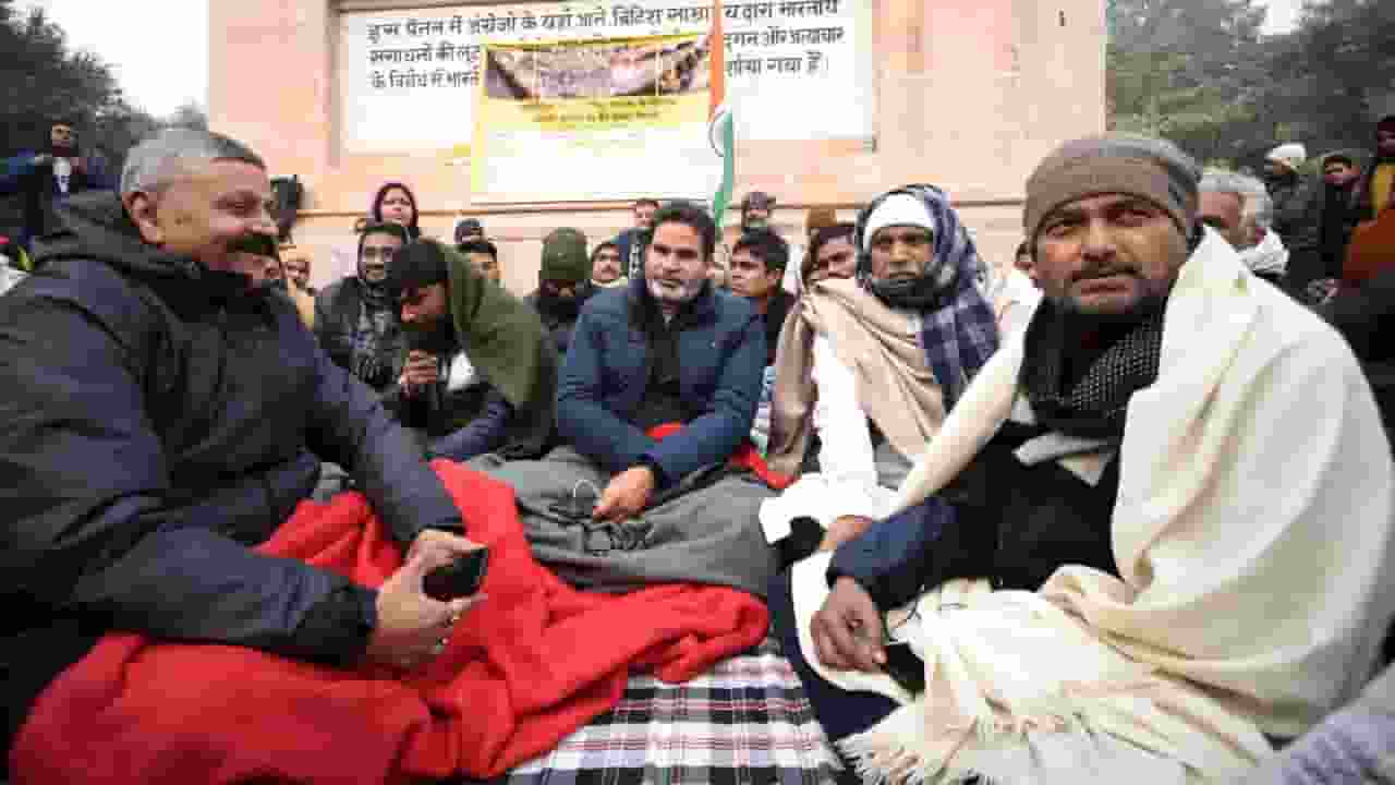 'चश्मा फेंका, मारपीट की', PK के समर्थकों ने क्या-क्या आरोप लगाए prashant kishor