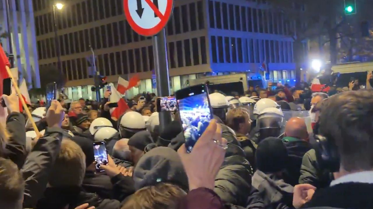 Poland judicial crisis.